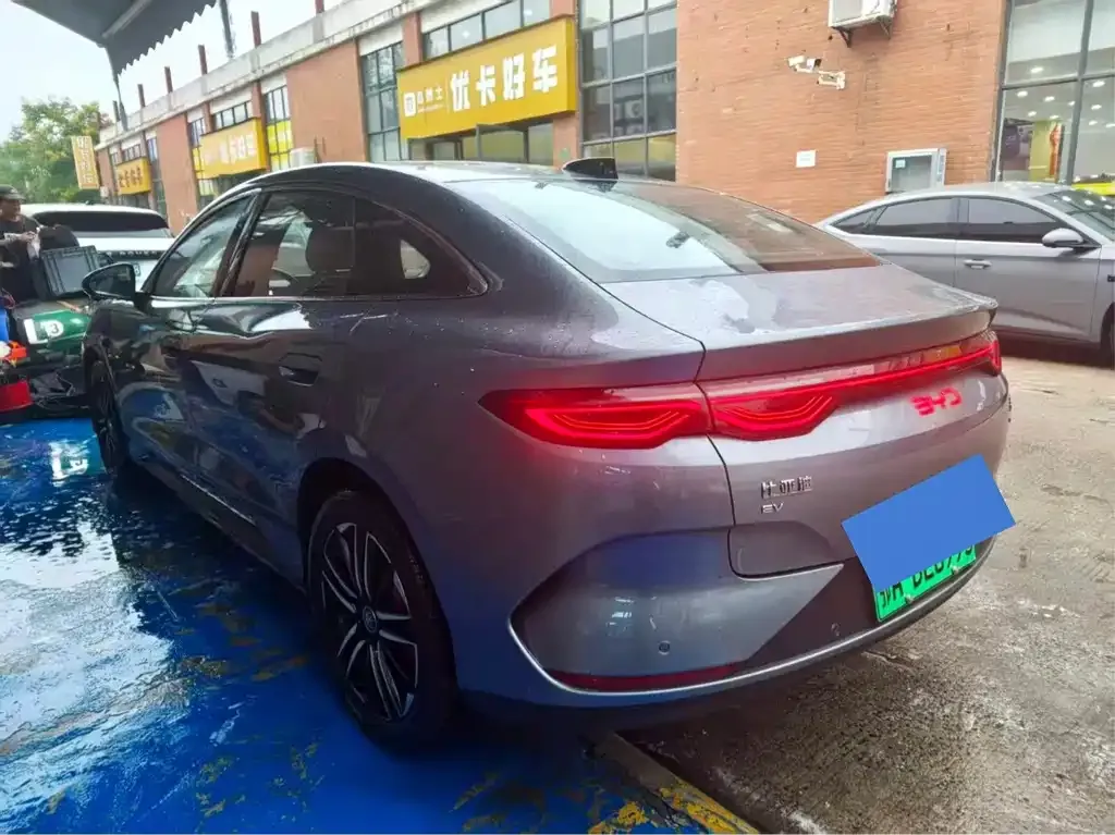 BYD Qin L — фото 4