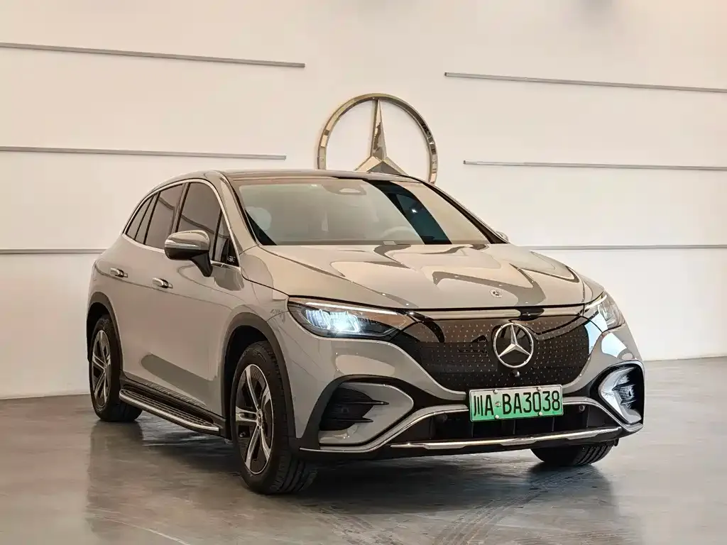 Mercedes-Benz EQE SUV — фото 8