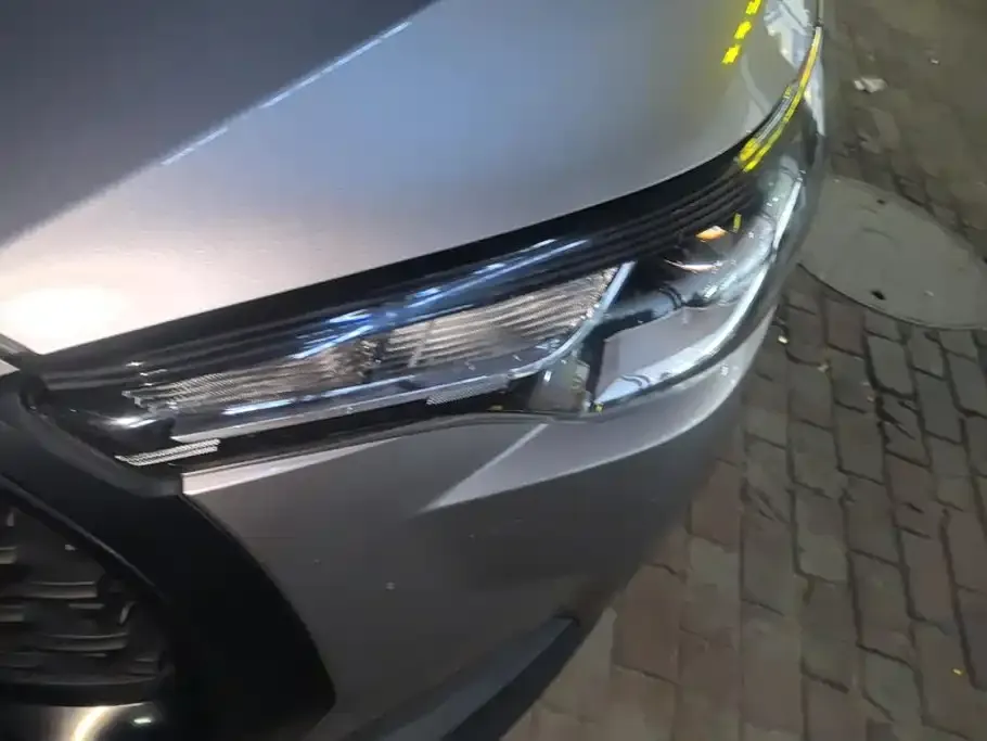 Toyota Corolla Cross — фото 2