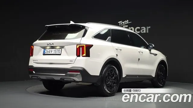 Kia Sorento — фото 4
