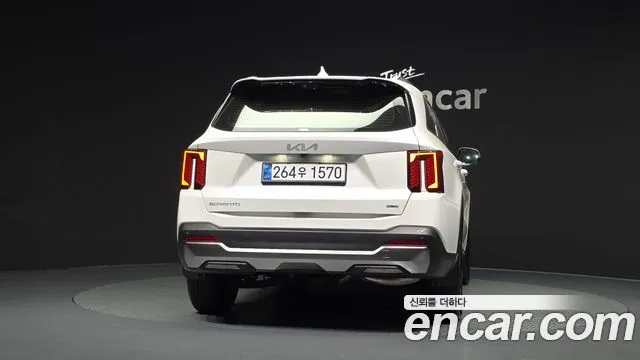Kia Sorento — фото 5