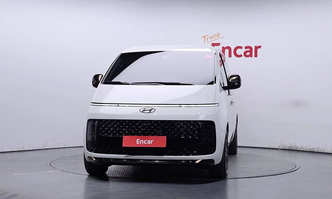 Hyundai Staria — фото 2
