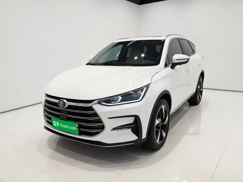 BYD Tang New Energy — фото 1