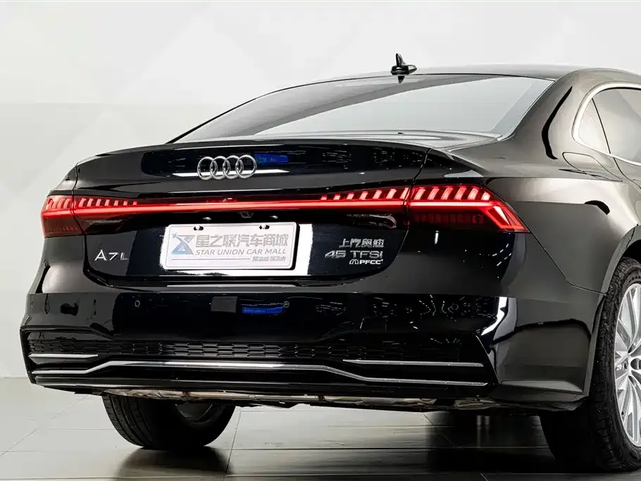 Audi A7L — фото 3