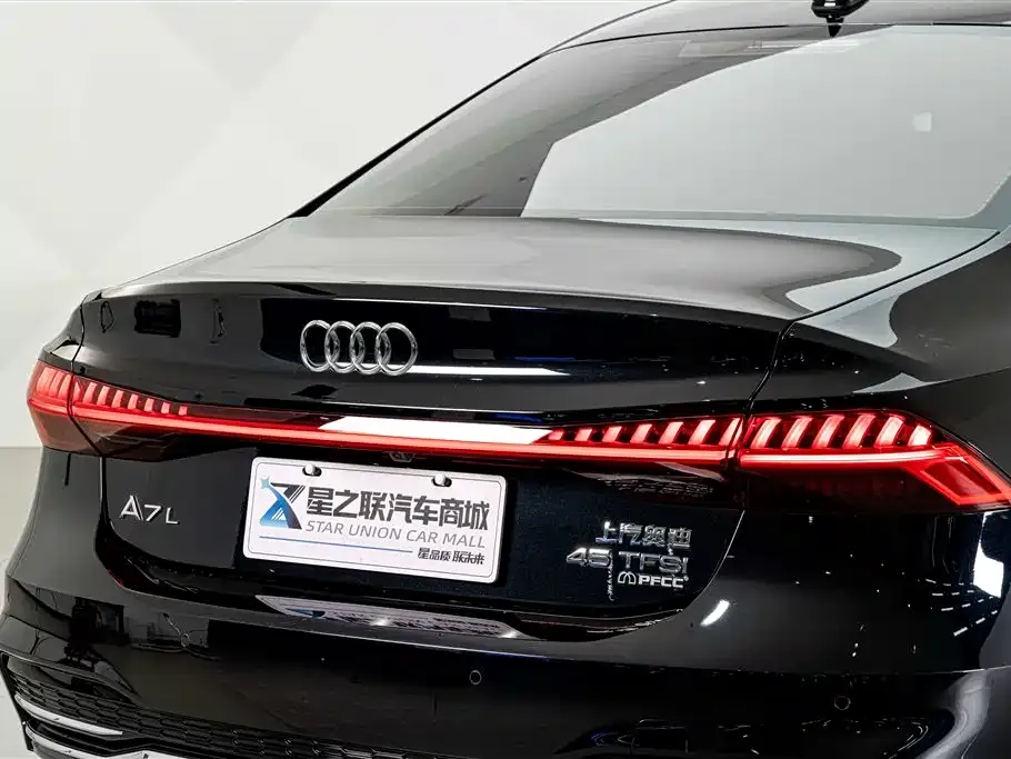 Audi A7L — фото 6