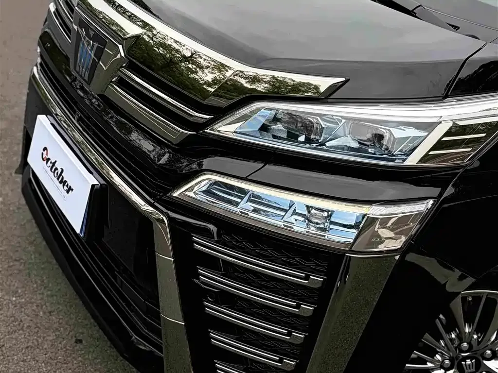 Toyota Vellfire — фото 5
