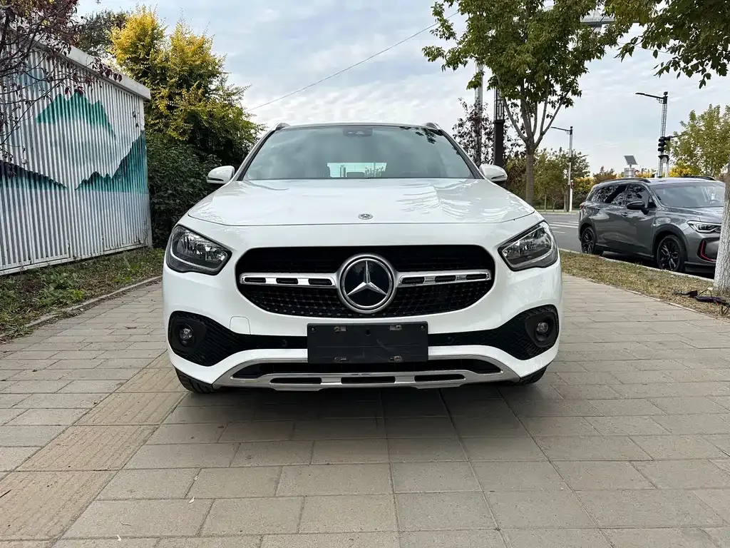 Mercedes-Benz GLA — фото 9