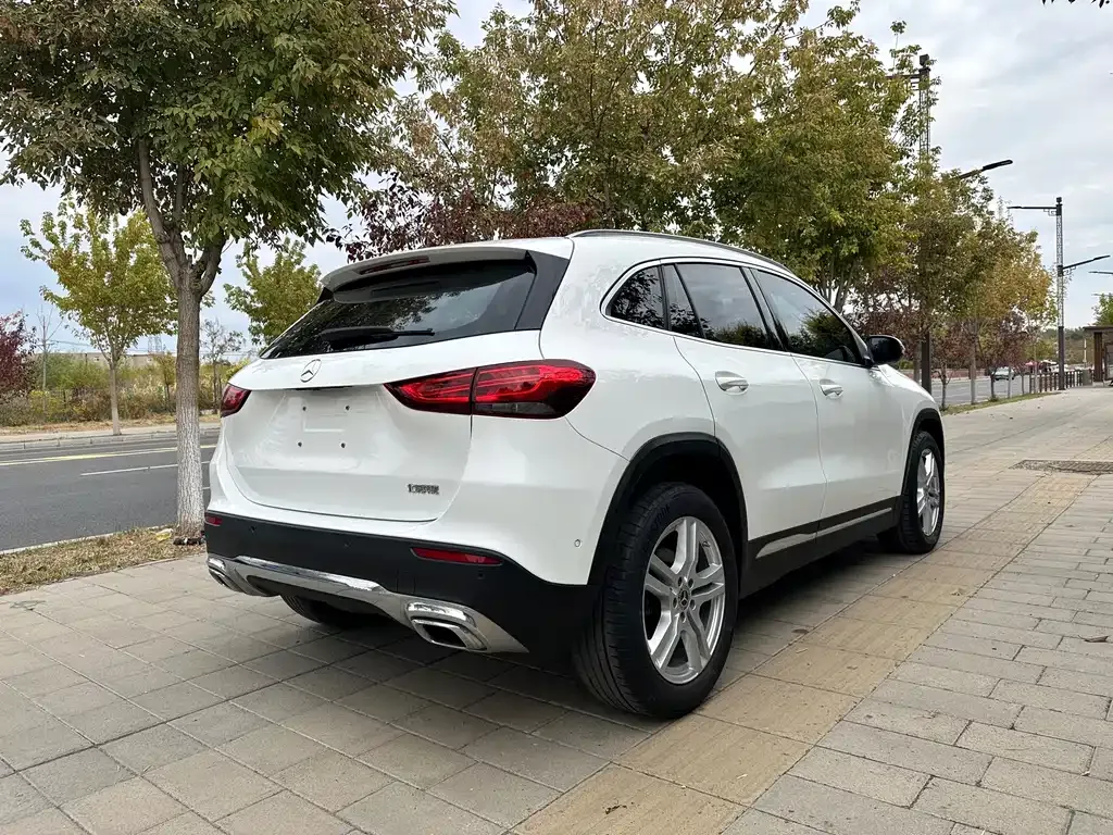 Mercedes-Benz GLA — фото 8