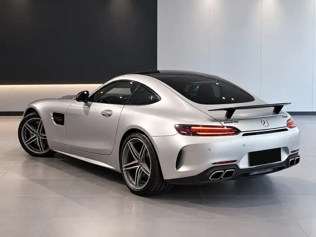 Mercedes-Benz AMG GT — фото 6