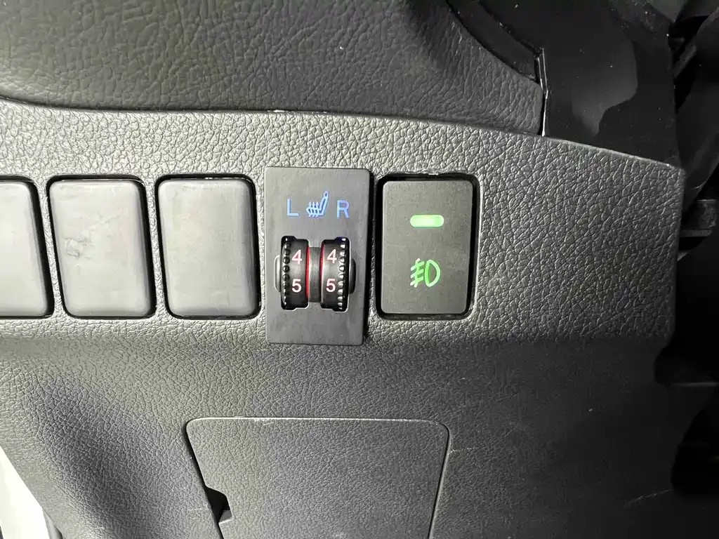 Mitsubishi Outlander — фото 10