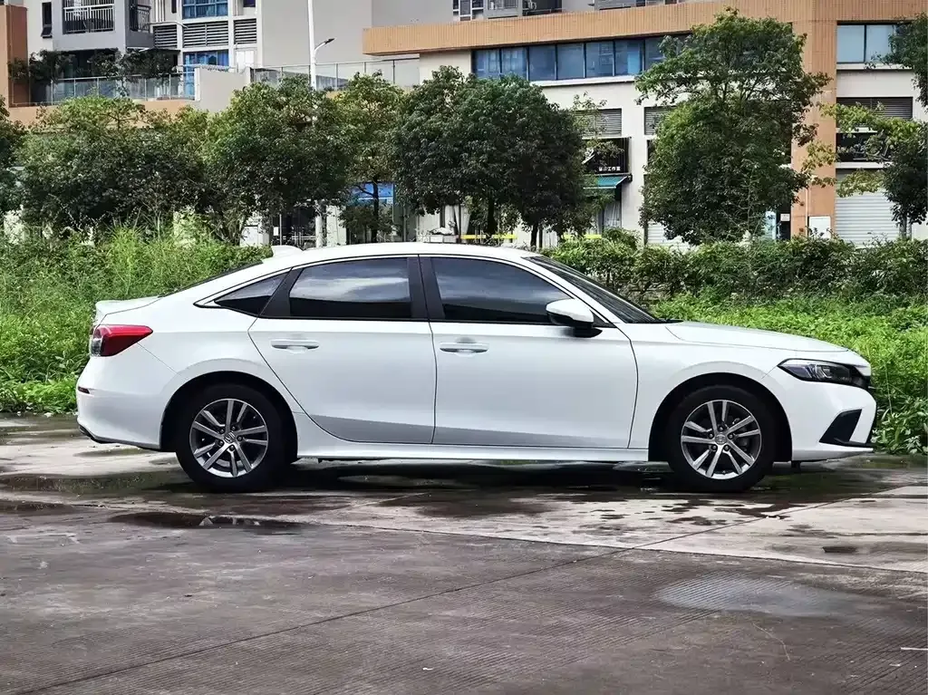 Honda Civic — фото 10