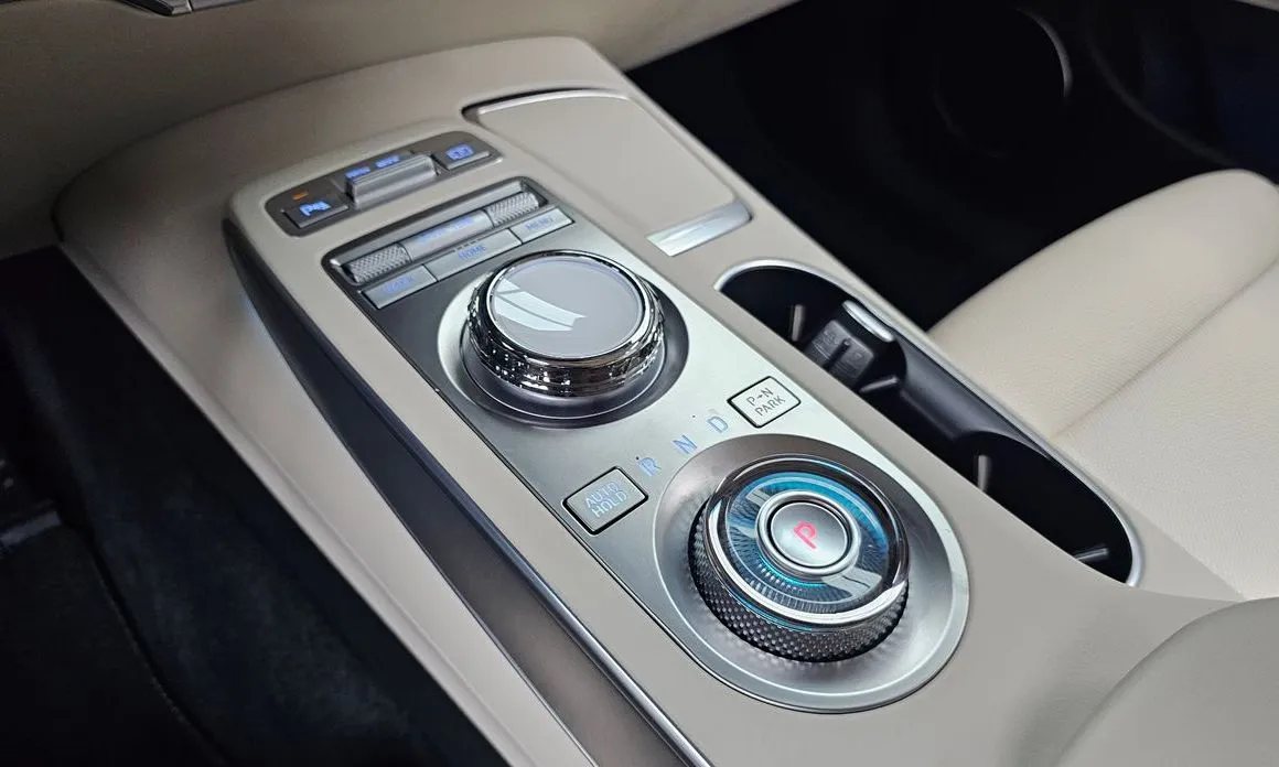 Genesis GV70 — фото 3