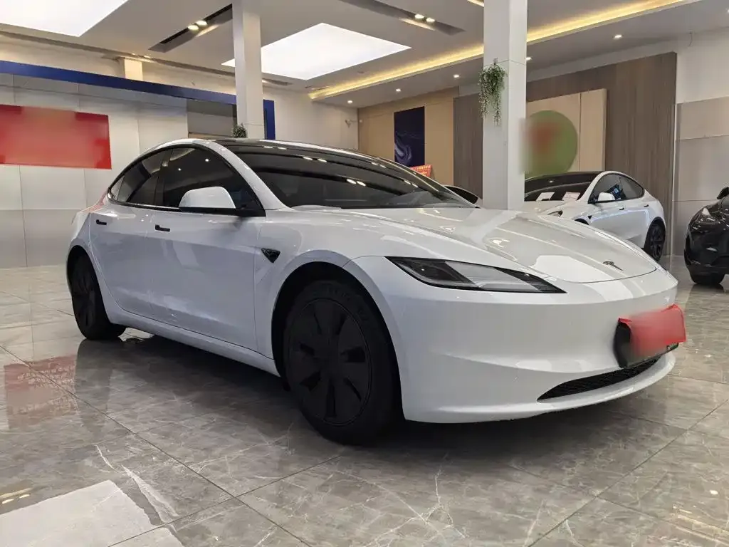 Tesla Model 3 — фото 6