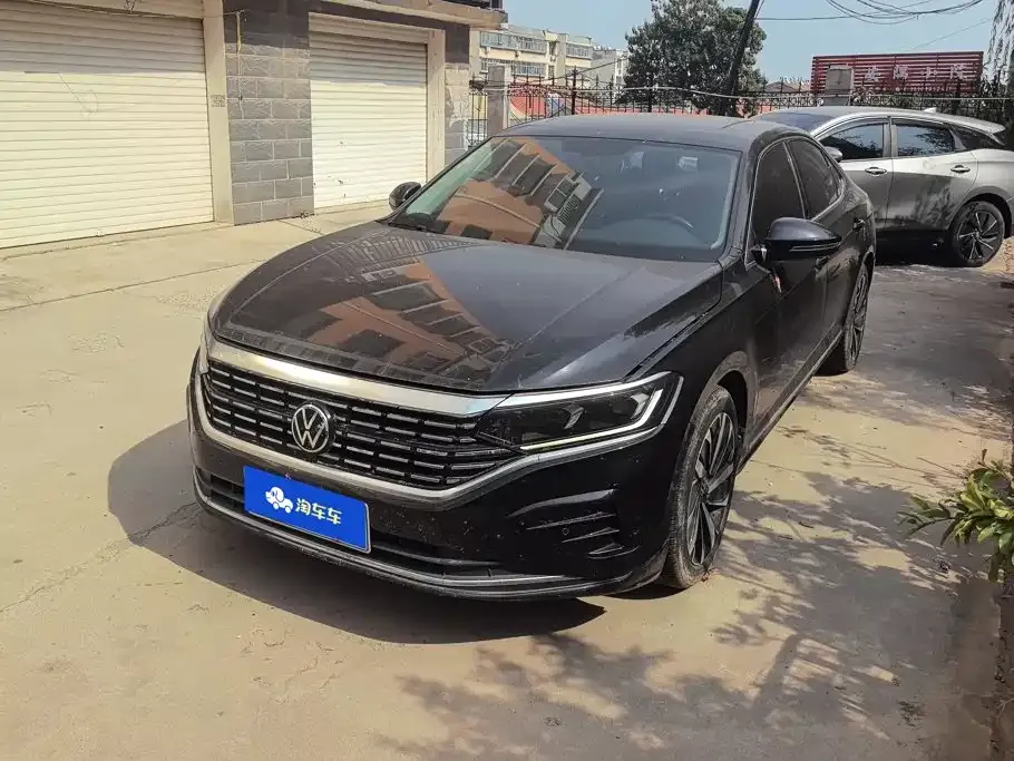Volkswagen Passat — фото 1