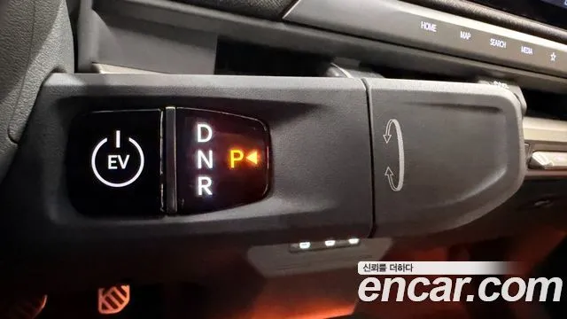 Kia EV3 — фото 10