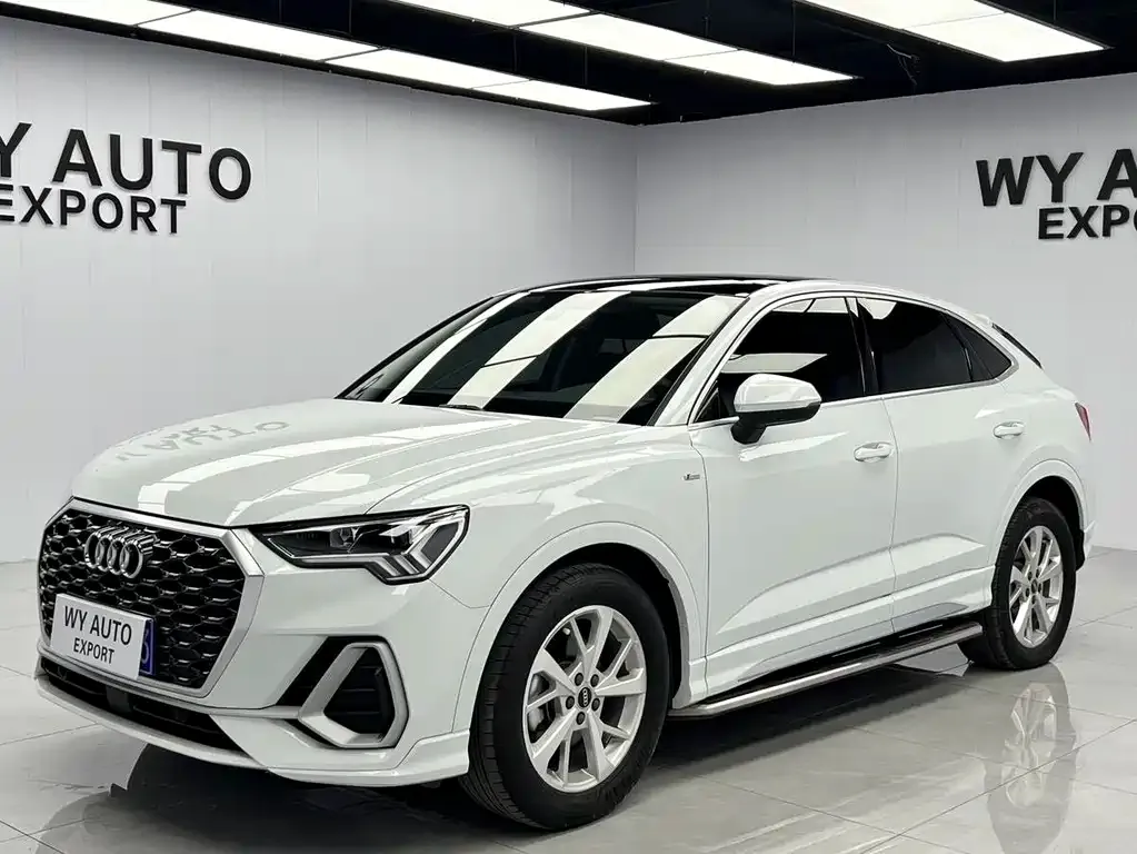 Audi Q3 Sportback — фото 1
