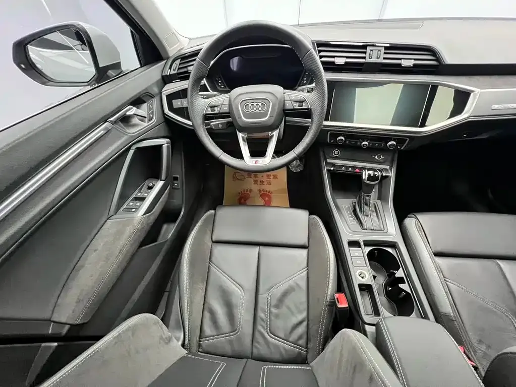 Audi Q3 Sportback — фото 4