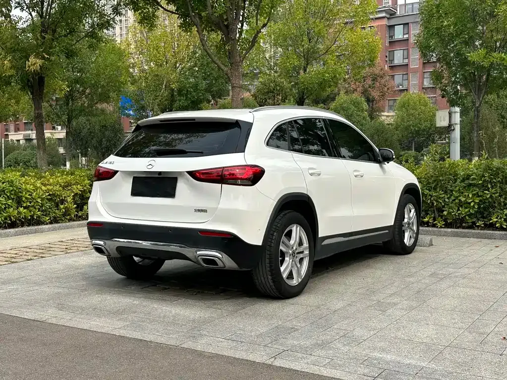 Mercedes-Benz GLA — фото 10