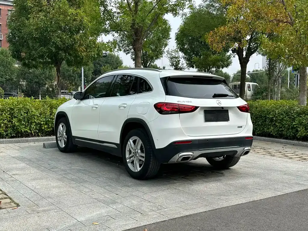 Mercedes-Benz GLA — фото 9