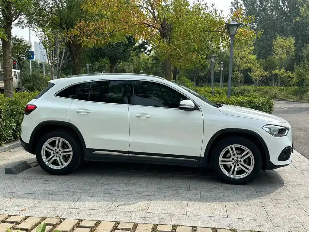 Mercedes-Benz GLA — фото 4