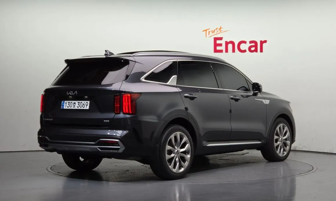 Kia Sorento — фото 5