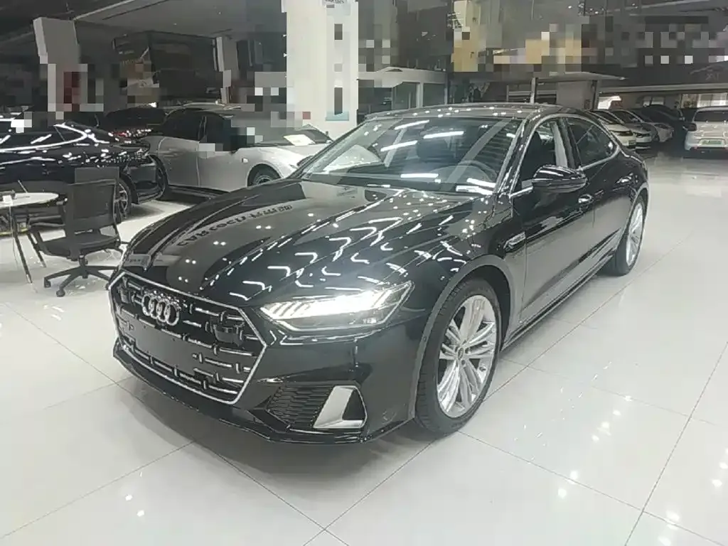 Audi A7L — фото 7