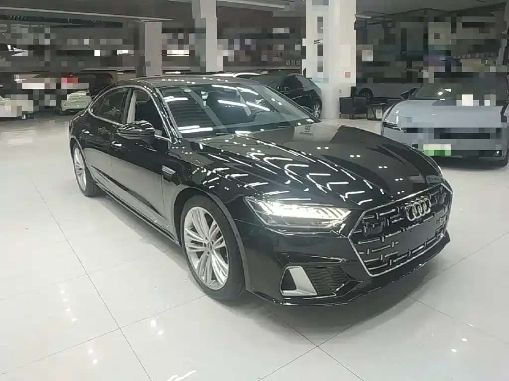 Audi A7L — фото 8