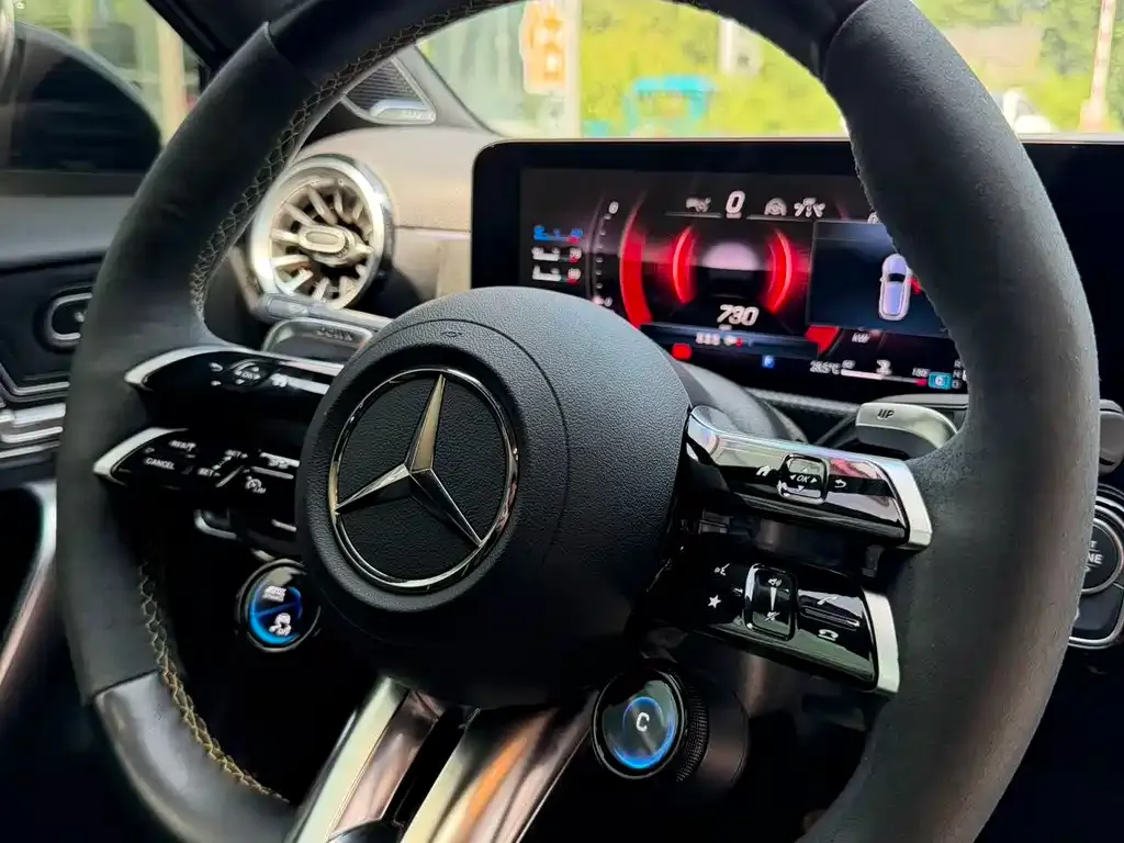 Mercedes-Benz A-Class AMG (Import) — фото 4