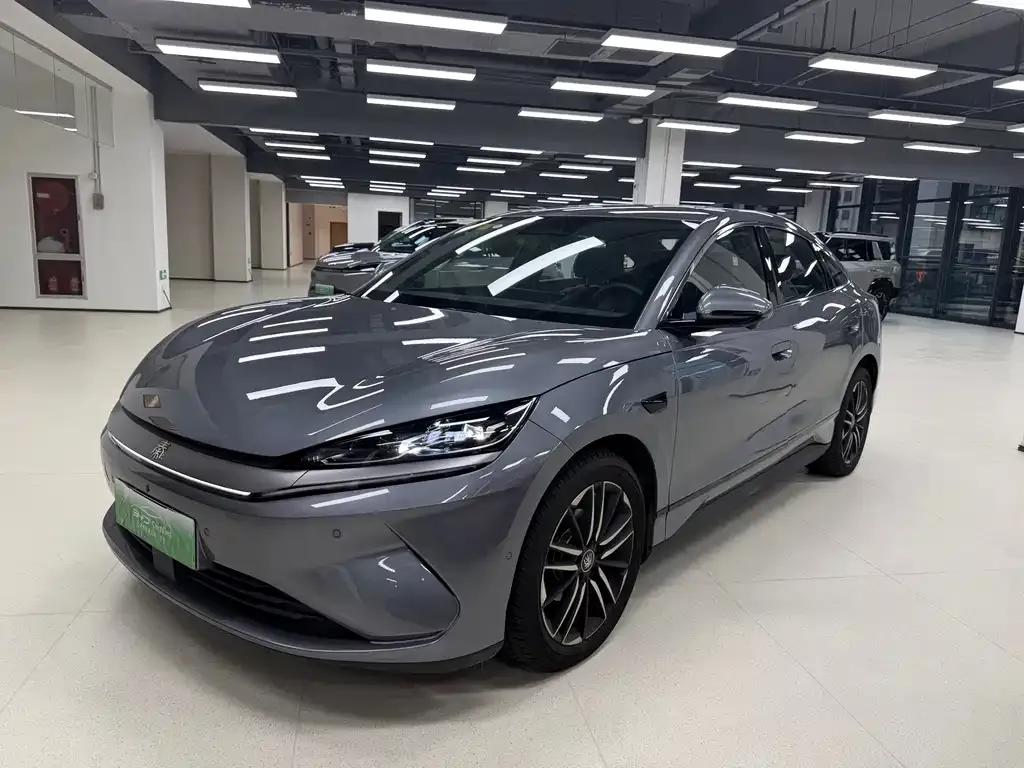 BYD Qin L — фото 1