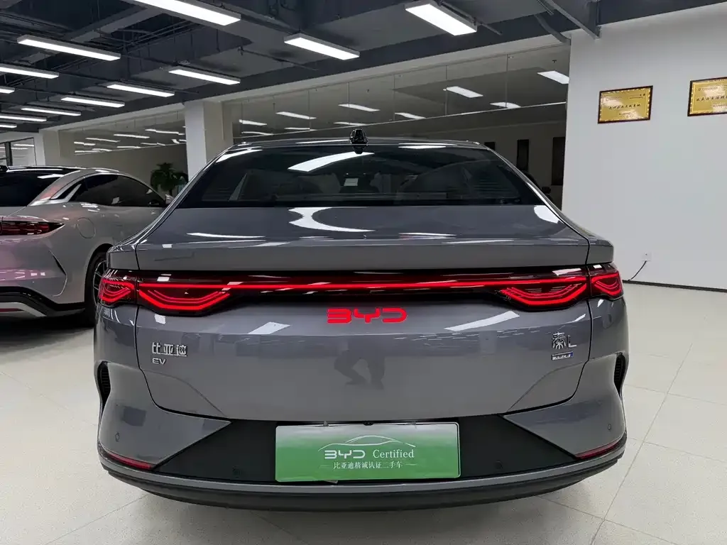 BYD Qin L — фото 4