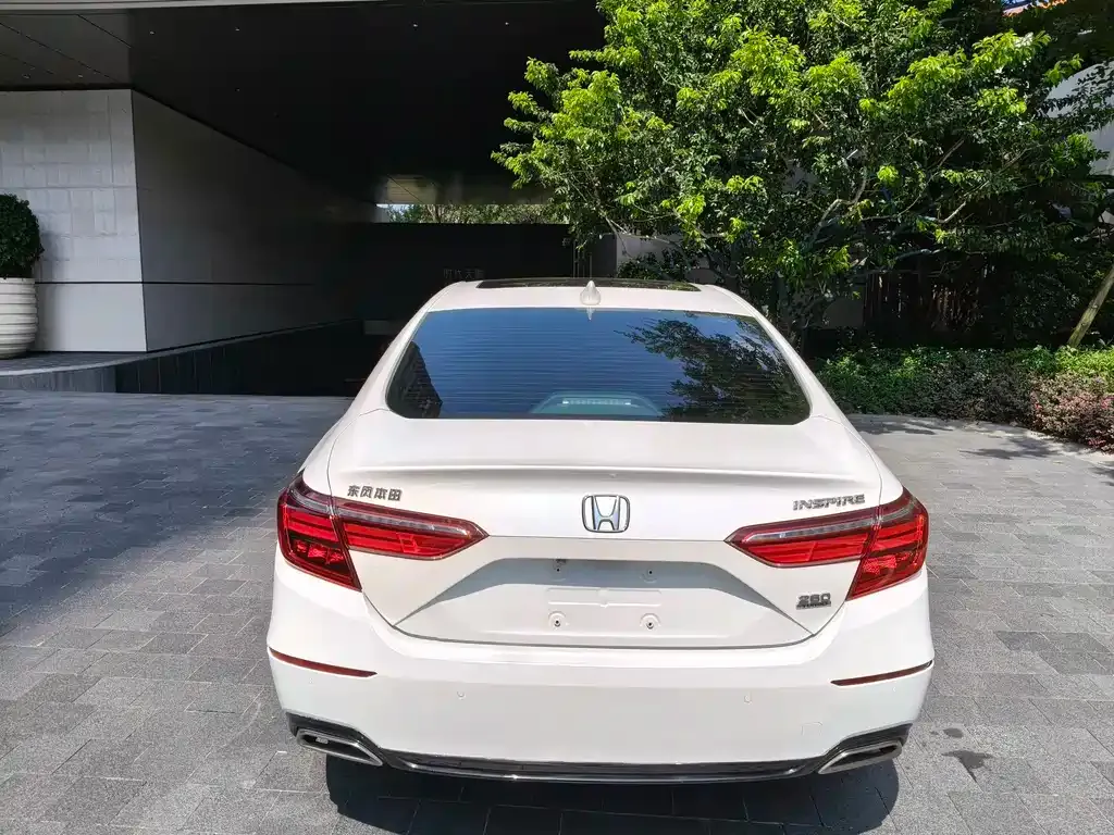 Honda Inspire — фото 6