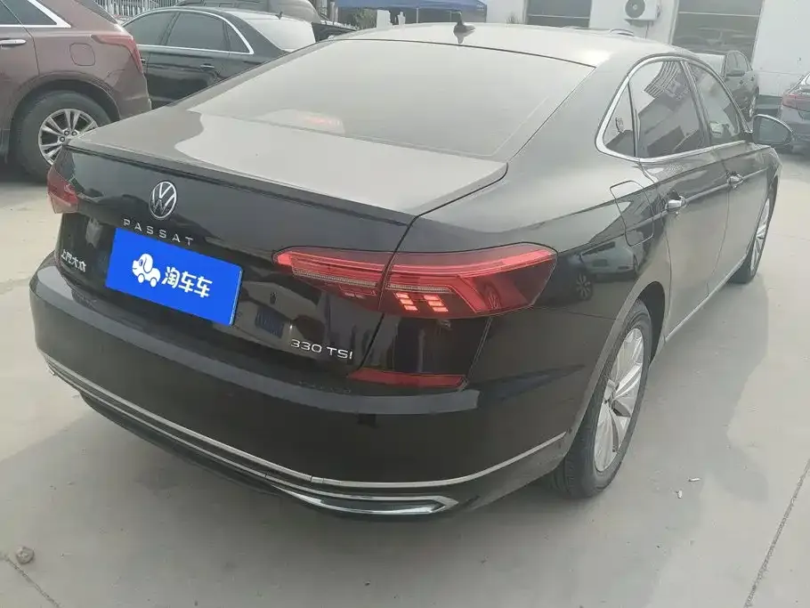 Volkswagen Passat — фото 9