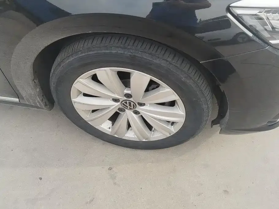 Volkswagen Passat — фото 3