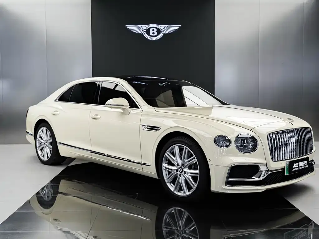 Bentley Flying Spur PHEV — фото 3