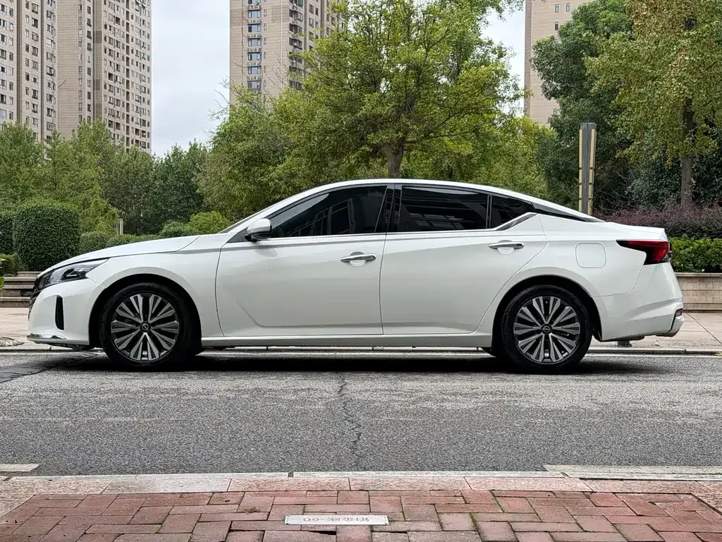Nissan Teana — фото 6