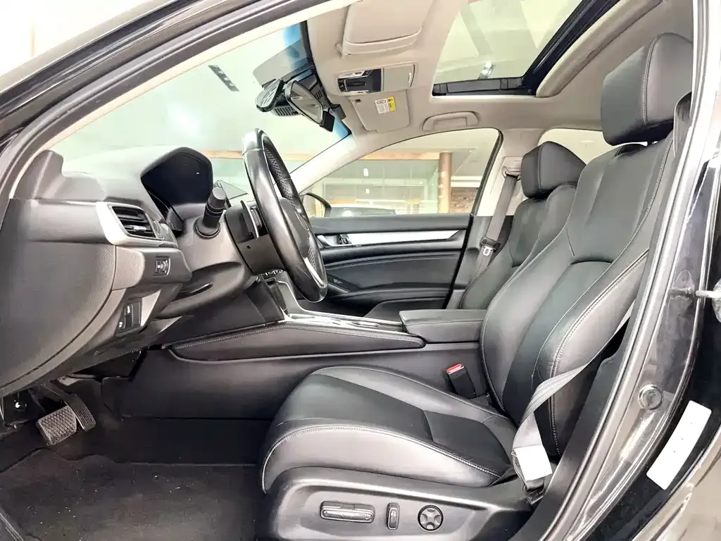 Honda Accord — фото 3