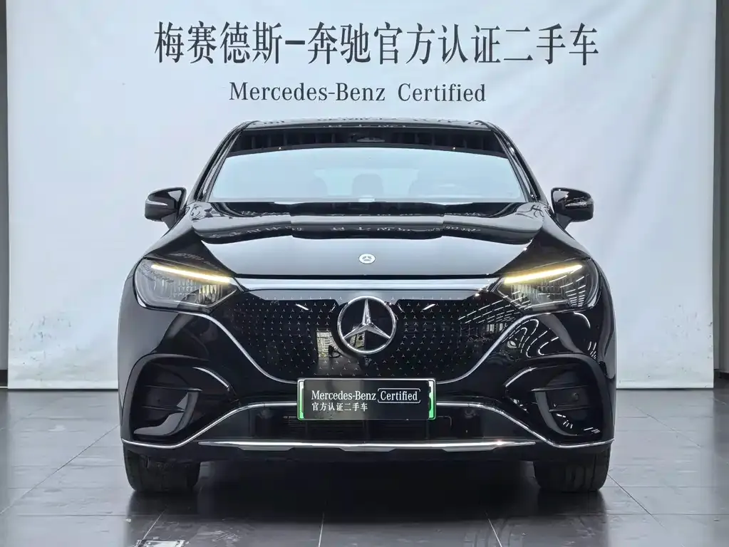 Mercedes-Benz EQE SUV — фото 9