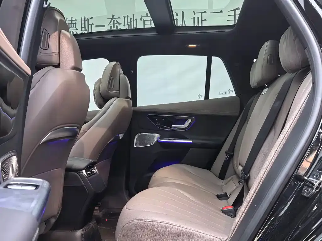 Mercedes-Benz EQE SUV — фото 3