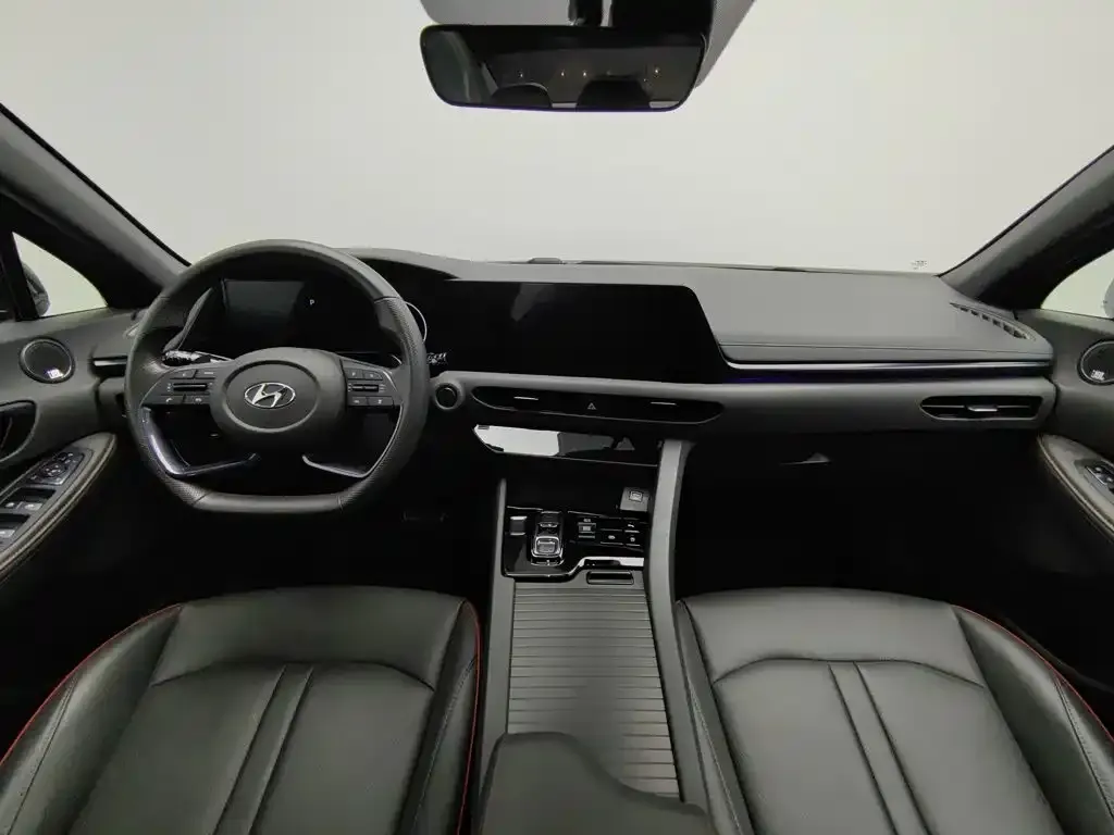 Hyundai Sonata — фото 3