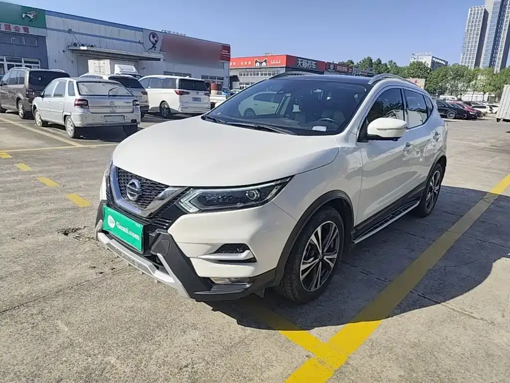 Nissan Qashqai — фото 7