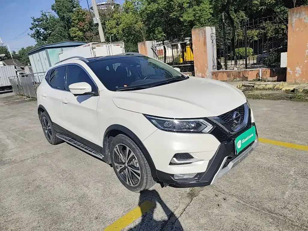 Nissan Qashqai — фото 8