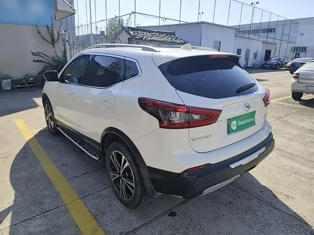 Nissan Qashqai — фото 6