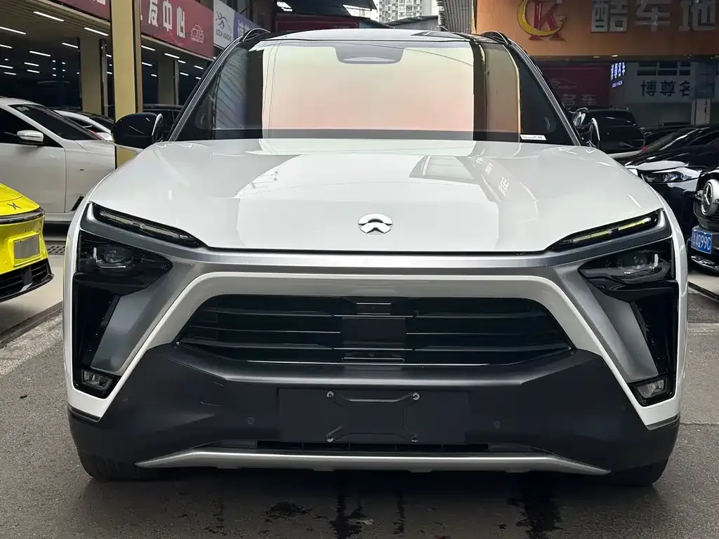 NIO ES8 — фото 3