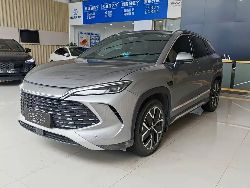 BYD L DM-i — фото 1