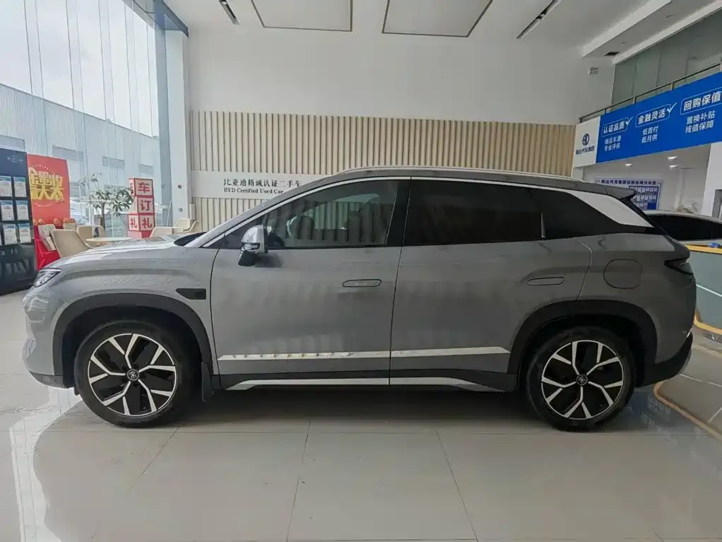 BYD L DM-i — фото 2
