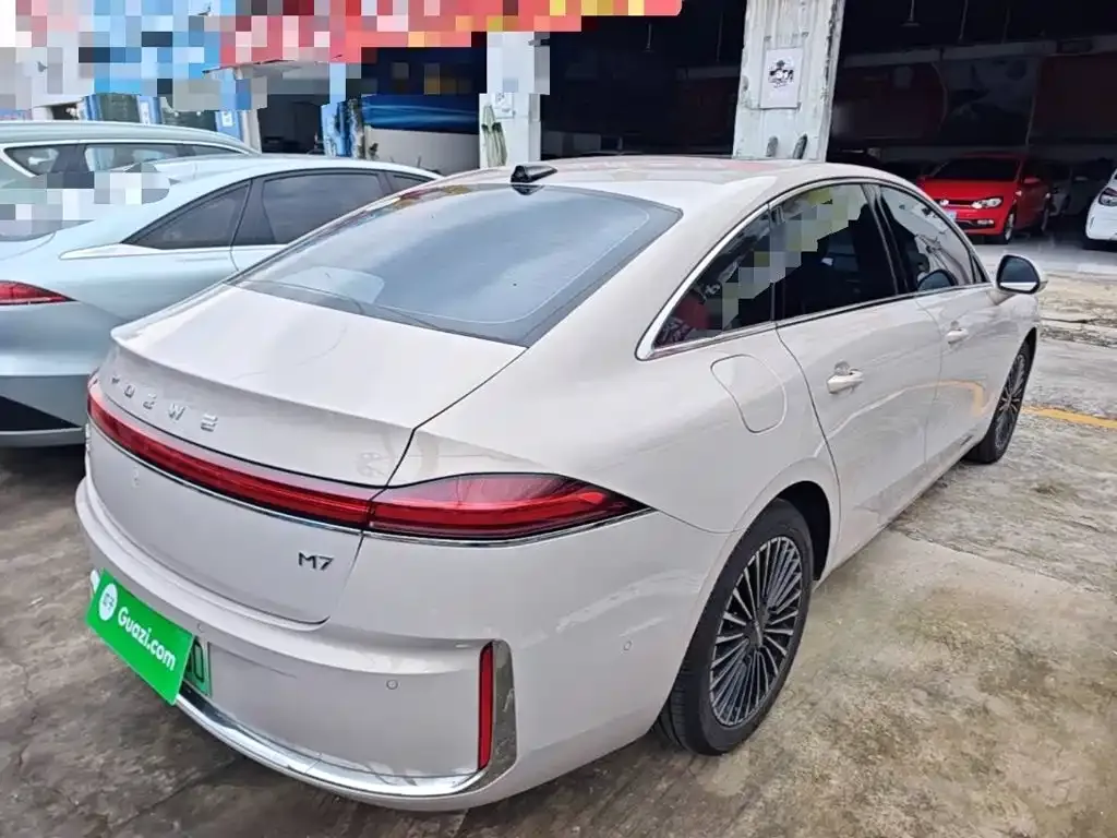 Roewe M7 DMH — фото 10
