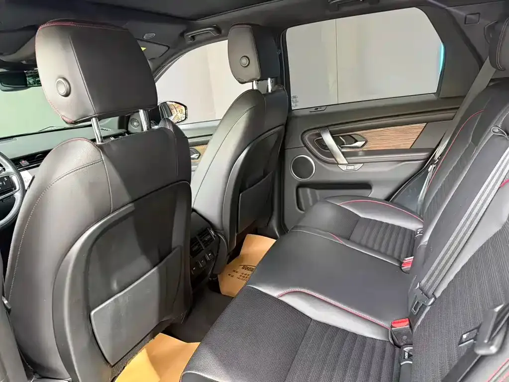 Land Rover Discovery Sport — фото 8