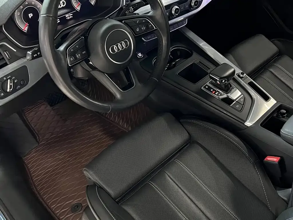 Audi A4L — фото 10