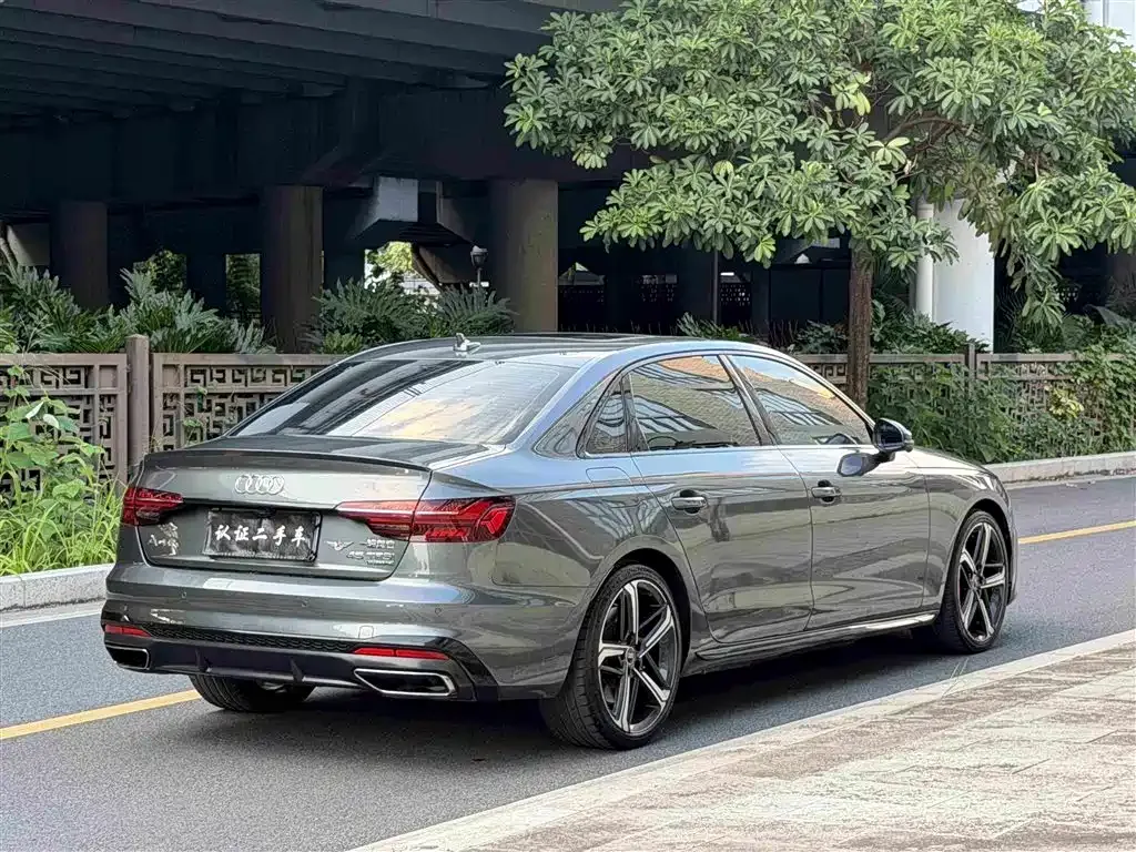 Audi A4L — фото 8
