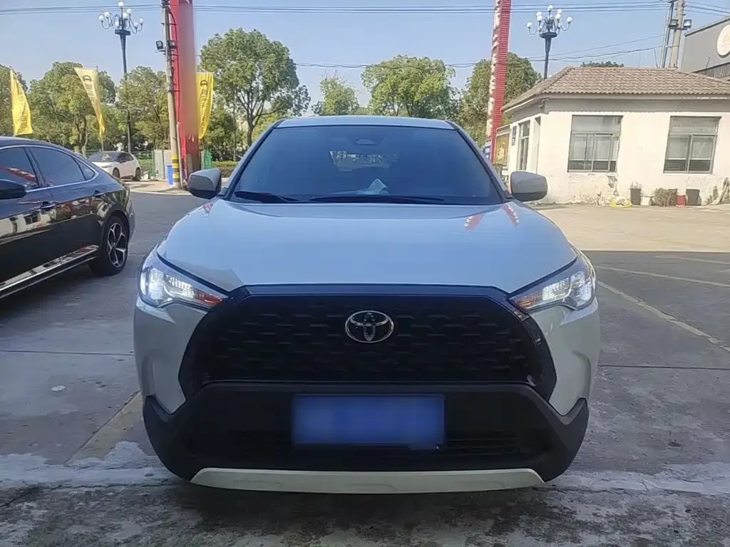 Toyota Corolla Cross — фото 2